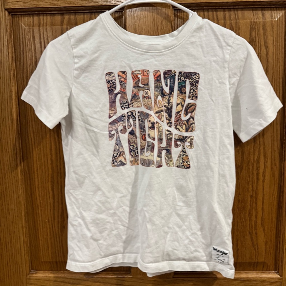 Wrangler Lainey Wilson Youth XL Have Faith Graphic Tee Western Boho